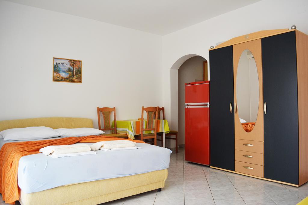 Suz-Ana Trogir Exterior foto