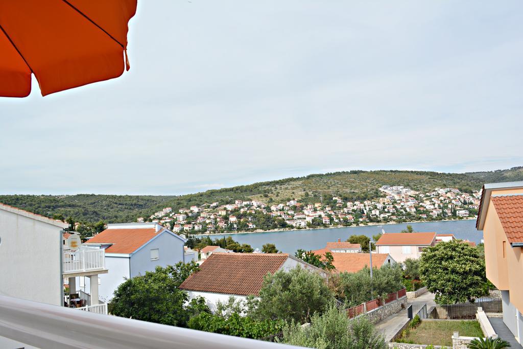 Suz-Ana Trogir Exterior foto